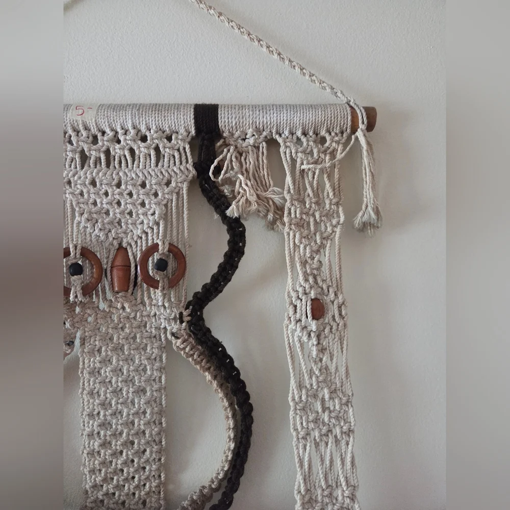 Large BoHo Owl Macrame Jute Bead Wall Hanging Vintage 1970's MCM Folk Art